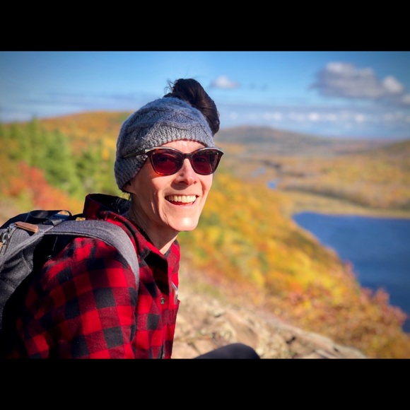 Meet your Posher, Kelly - Picture 3 of 6